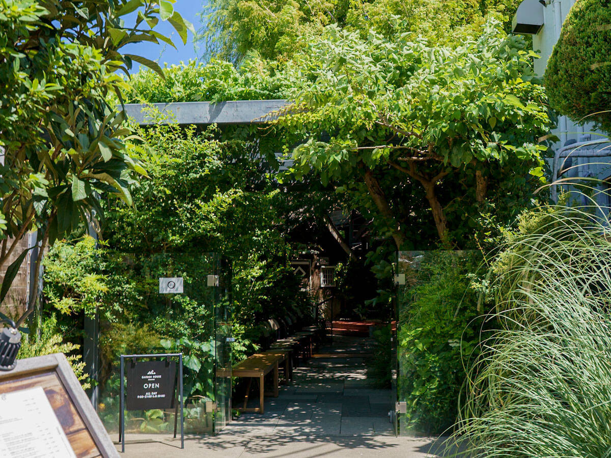 鎌倉モーニングは癒し。GARDEN HOUSE Kamakuraで味わう王道パンケーキの朝食じかん