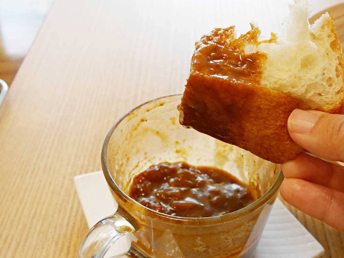 【大阪グルメ】全国の食通が唸る”つるもち”新食感！ 「うパン」も話題の『うどんdining KONA×MIZU×SHIO』が人気の理由に迫る