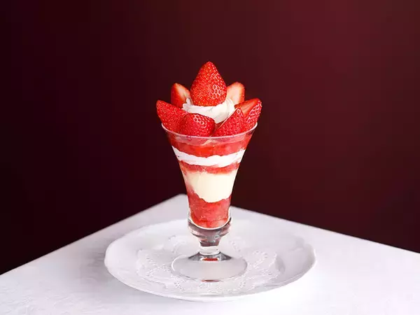 「希少品種のいちごが勢揃い！ 銀座『資生堂パーラー』で味わいたい「スペシャルパフェ」5選」の画像