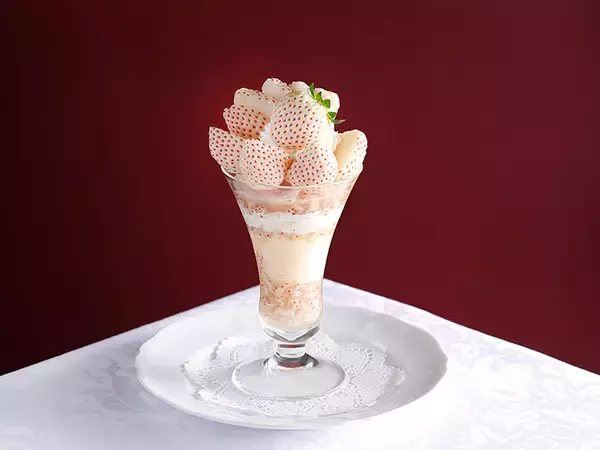 「希少品種のいちごが勢揃い！ 銀座『資生堂パーラー』で味わいたい「スペシャルパフェ」5選」の画像