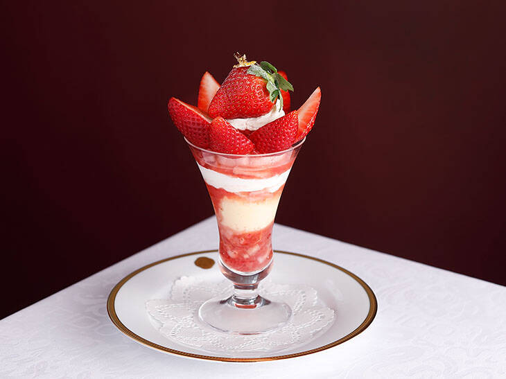 希少品種のいちごが勢揃い！ 銀座『資生堂パーラー』で味わいたい「スペシャルパフェ」5選