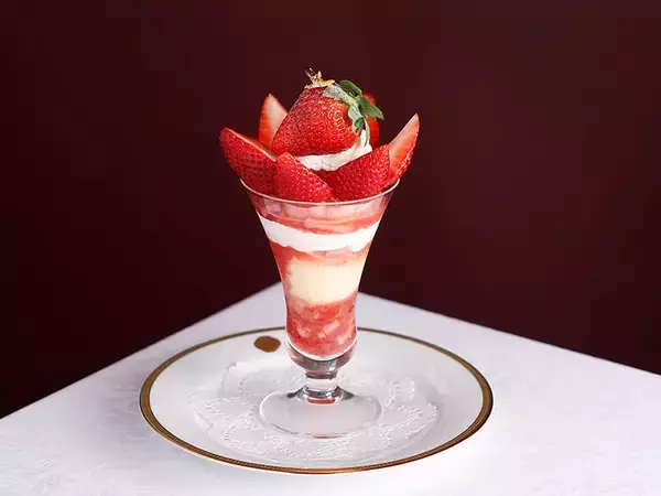 「希少品種のいちごが勢揃い！ 銀座『資生堂パーラー』で味わいたい「スペシャルパフェ」5選」の画像