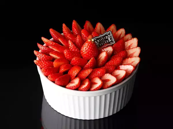 「希少品種のいちごが勢揃い！ 銀座『資生堂パーラー』で味わいたい「スペシャルパフェ」5選」の画像