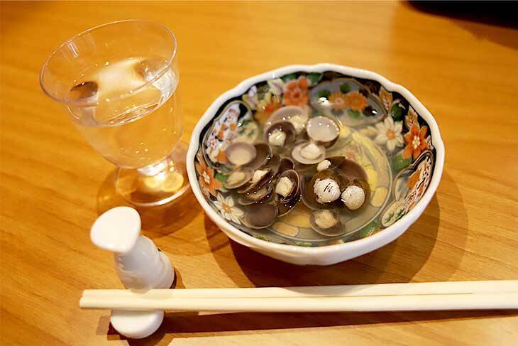 【大阪】日本酒飲み放題が480円と格安！ 『日本酒バル ほのか』で40種の地酒と痛風鍋をいただく