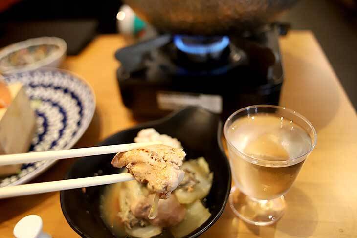 【大阪】日本酒飲み放題が480円と格安！ 『日本酒バル ほのか』で40種の地酒と痛風鍋をいただく