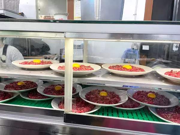 「【韓国グルメ】衝撃のタコの踊り食い「サンナッチ」とは？本場・韓国のミシュラン掲載店と新大久保の名店を食べ比べ」の画像