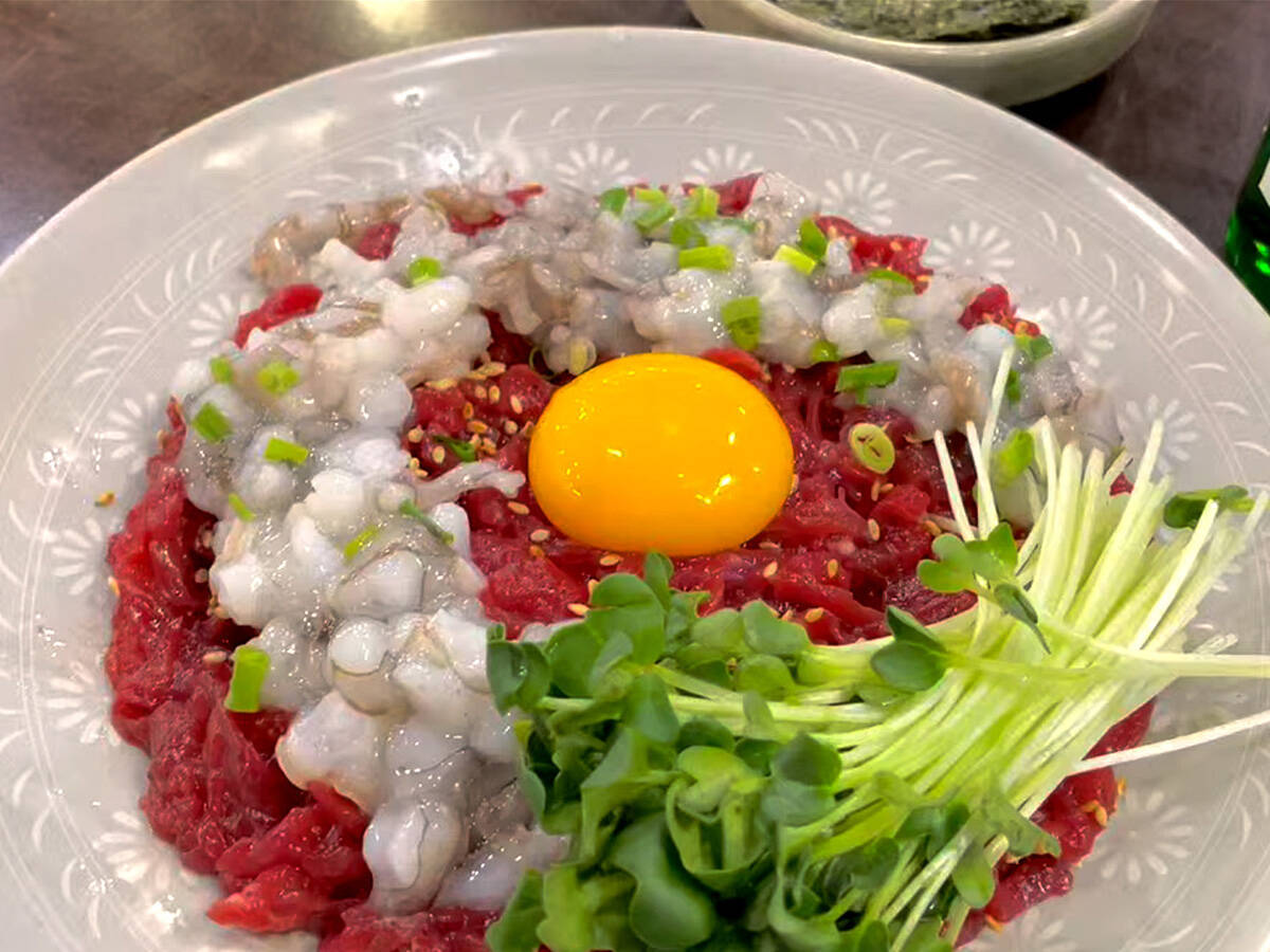 【韓国グルメ】衝撃のタコの踊り食い「サンナッチ」とは？本場・韓国のミシュラン掲載店と新大久保の名店を食べ比べ