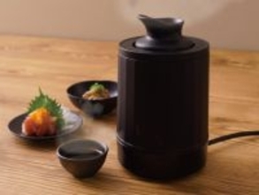 2026年に注目のテーブル調理家電。燗酒や燻製が自由自在に楽しめる3台