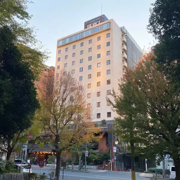 「【新宿ランチ】カフェ使いもおすすめ。アートホテル『THE KNOT TOKYO』のオールデイダイニング」の画像