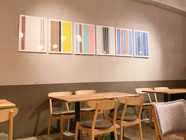 「【新宿ランチ】カフェ使いもおすすめ。アートホテル『THE KNOT TOKYO』のオールデイダイニング」の画像