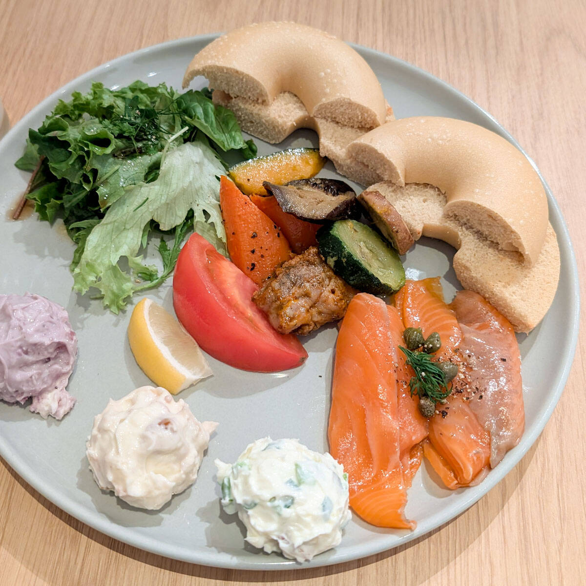 ベーグル食べ放題！ BAGEL ＆ BAGEL × Kiri Café（恵比寿）のランチプレートが魅力的