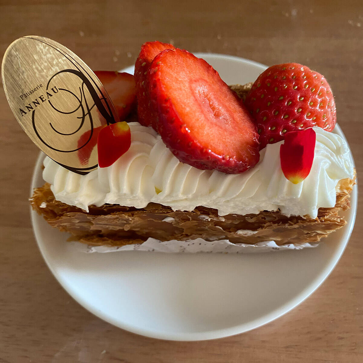 「人生最高のシュークリーム」に出会える店。川崎市の名店『パティスリー アノー』の魅力とは