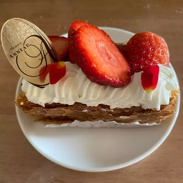 「「人生最高のシュークリーム」に出会える店。川崎市の名店『パティスリー アノー』の魅力とは」の画像