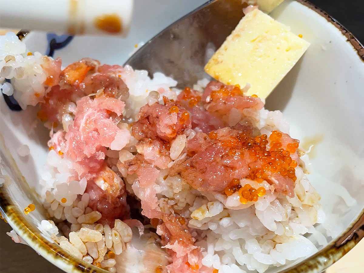 まるで海鮮タワー！『俺の魚を食ってみろ！！』（西新宿）の「究極の海鮮丼」を猛プッシュしたい！