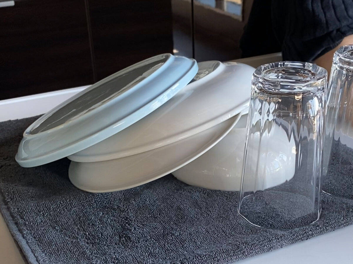 脱・生活感。SNSで話題の「すっきり暮らす水切りかご」が超優秀なワケ【優秀キッチン道具】