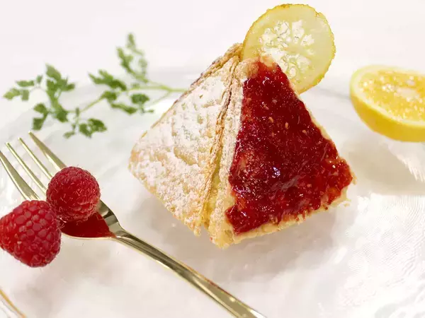 「クラシックなフランス菓子の代表格「ミルフィーユ」が美味しい名パティスリー4選」の画像