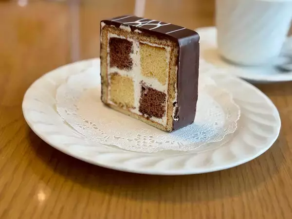 「行列のできる老舗洋菓子店『マッターホーン』（学芸大学）。なぜ世代を超えて愛され続けるのか？」の画像