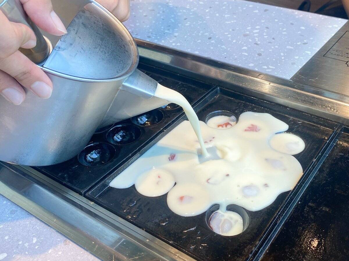 【大阪グルメ】自分で焼くたこ焼き店の元祖『蛸之徹』で楽しく、おいしいたこ焼き体験！