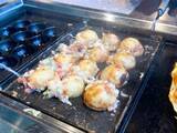 「【大阪グルメ】自分で焼くたこ焼き店の元祖『蛸之徹』で楽しく、おいしいたこ焼き体験！」の画像3