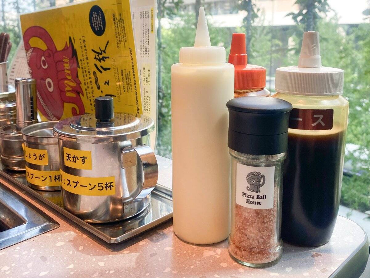 【大阪グルメ】自分で焼くたこ焼き店の元祖『蛸之徹』で楽しく、おいしいたこ焼き体験！