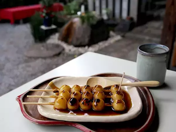 「【京都】運気が上がる初詣スポットと近隣の名物グルメ15選」の画像