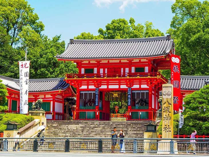 【京都】運気が上がる初詣スポットと近隣の名物グルメ15選