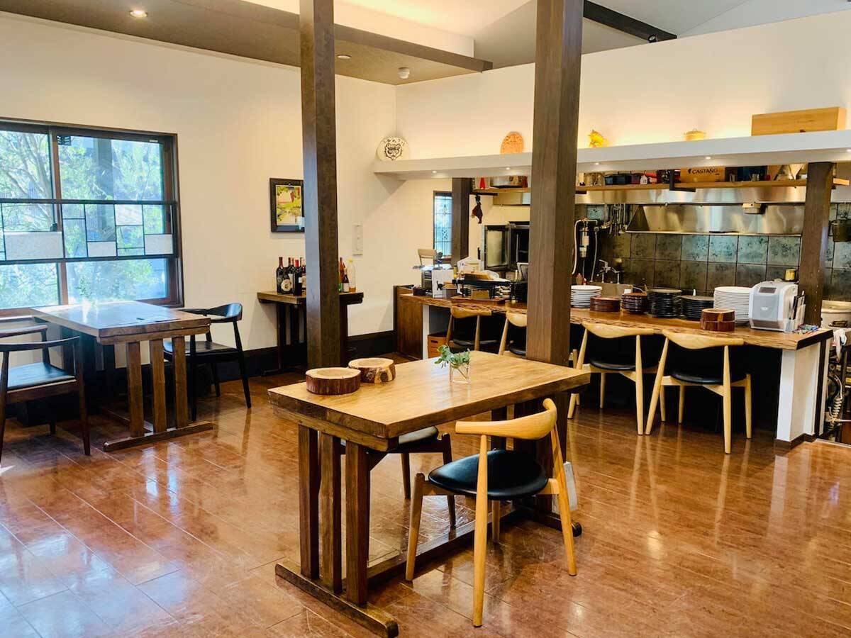 猫柄のワインが印象的！ 今訪れたい信州ワインの注目ワイナリー『坂城葡萄酒醸造』の魅力とは