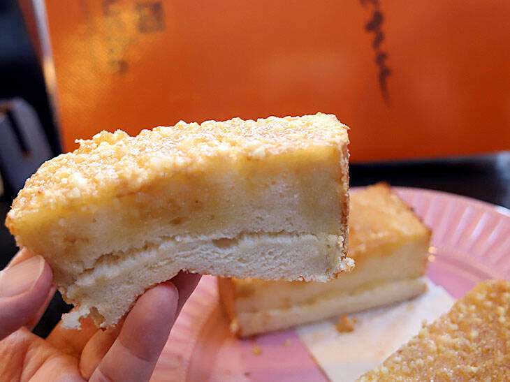 姫路のご当地グルメはまさかのトースト！？ 地元の人気店で分厚すぎる「アーモンドトースト」を食べてきた