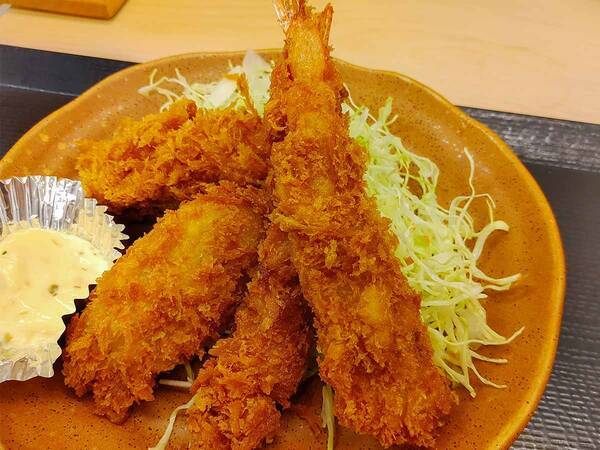 牡蠣フライがさらに旨くなってる！？ かつやの「秋の海鮮フライ定食」を今年も食べてみた！ (2022年10月24日) - エキサイトニュース