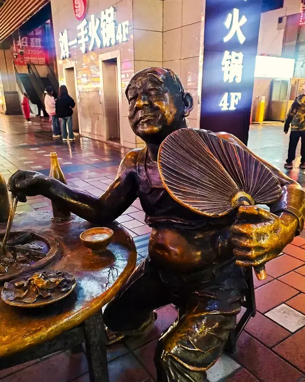 「【激辛】中国・重慶の麻辣火鍋旅で「鴨血」のおいしさに目覚めた話」の画像