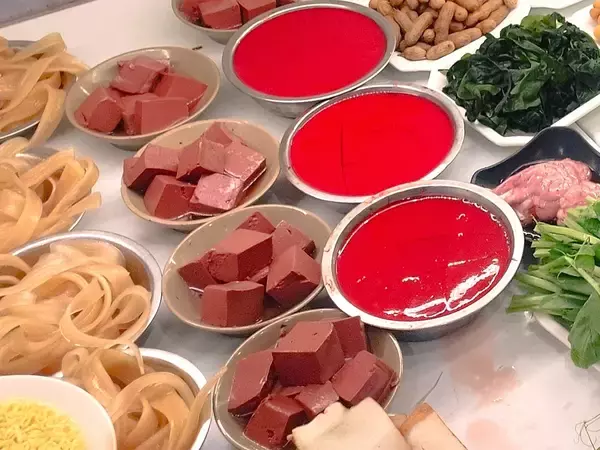 「【激辛】中国・重慶の麻辣火鍋旅で「鴨血」のおいしさに目覚めた話」の画像