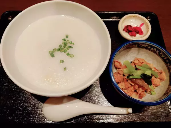 「呑兵衛の街・立石の人気ラーメン屋『麺・粥けんけん』の絶品料理「がっちゃん」とは？」の画像