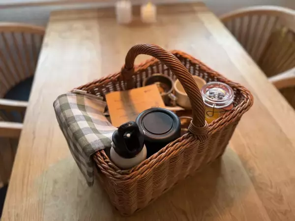 「水の上に泊まる非日常。天王洲アイル「PETALS TOKYO」でゆったりモーニング」の画像