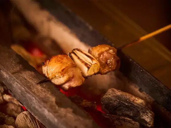 「【焼鳥】東京・中野で希少な地鶏と鴨・雉を堪能できる注目店『中野焼鳥 金長』の魅力とは？」の画像