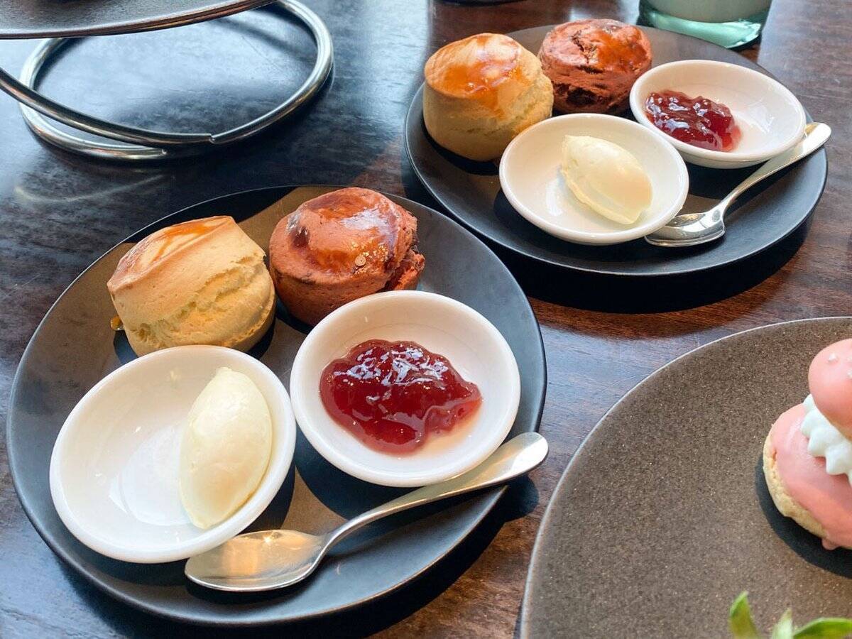 新年を祝うアフタヌーンティー。グランド ハイアット 東京でいちご、宇治抹茶、干支スイーツを楽しもう