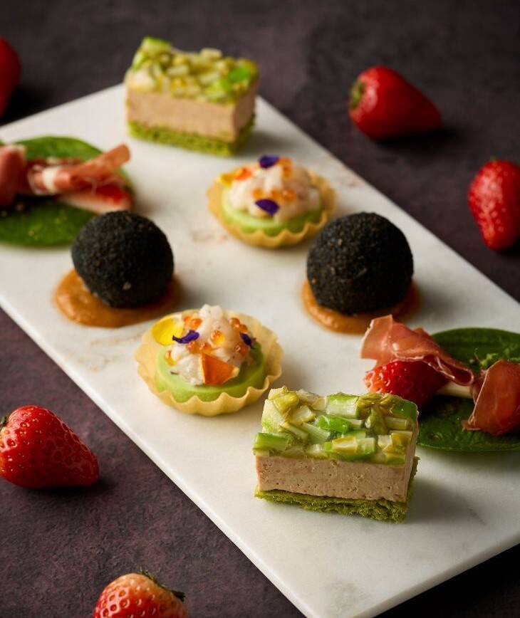 旬のいちごを堪能！『スカルペッタ東京』春限定アフタヌーンティー＆シャンパンディナーの内容は？