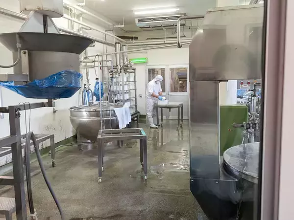 「【名品のお取り寄せ】世界が認める注目のチーズ工房『アトリエ・ド・フロマージュ』のカマンベールチーズ」の画像