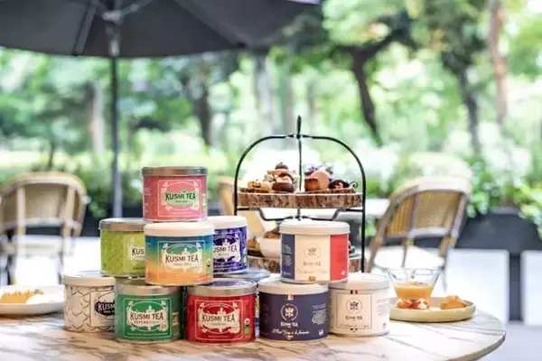 「癒しの甘いティータイムを体験。KUSMI TEAといただく『日比谷パレス』のフレンチアフタヌーンティー」の画像