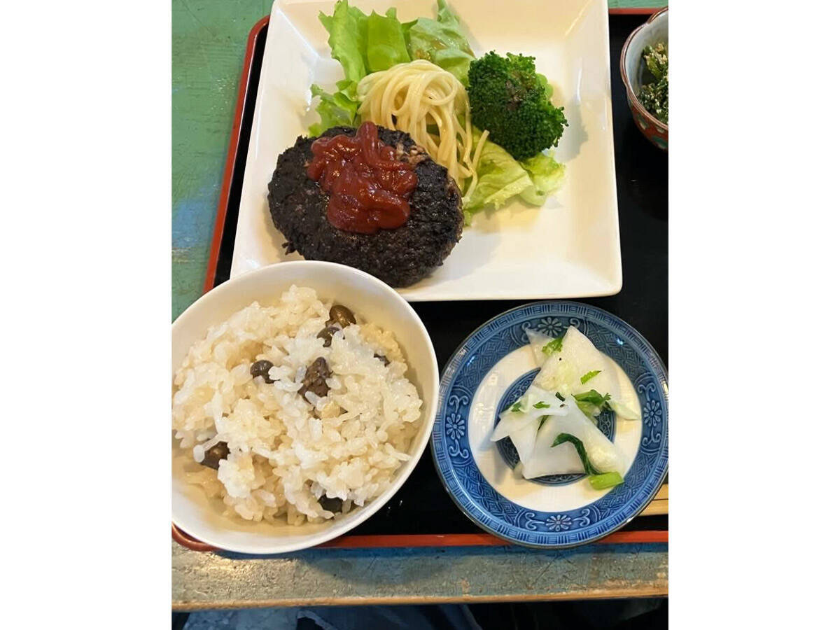 食の専門家たちが選ぶ、2025年に食べて感動したリピート必至の逸品グルメ