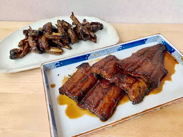 冬こそ絶品うなぎを！うなぎのまちで客足が途絶えない『丸共 清水屋川魚店』のうなぎ蒲焼き