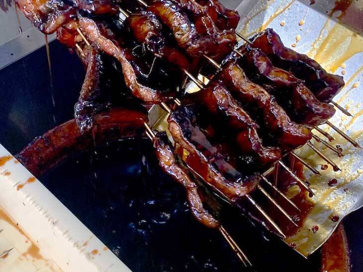 冬こそ絶品うなぎを！うなぎのまちで客足が途絶えない『丸共 清水屋川魚店』のうなぎ蒲焼き