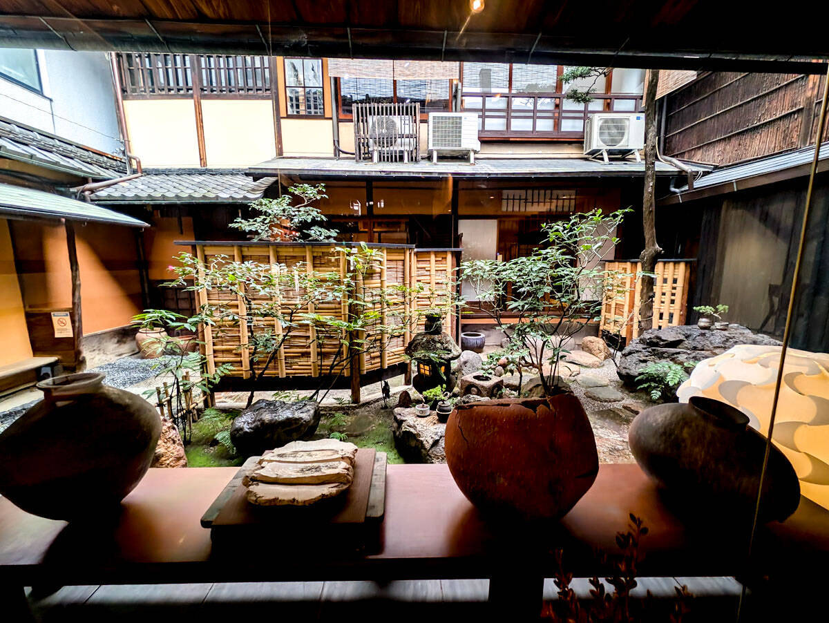 京都の夜さんぽが楽しい！京都・町家の魅力を堪能する「宵の小町」で訪れたい名店2選