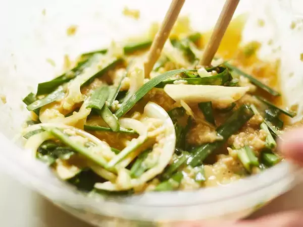 「“オートミールお好み焼き”を超える旨さ！ プロが教える「オートミールチヂミ」の作り方」の画像