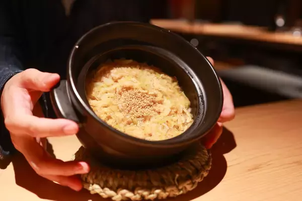 「【一度は泊まりたい宿】江戸の情景を残す倉敷の料理宿『撚る屋』で岡山食材のディナー体験」の画像