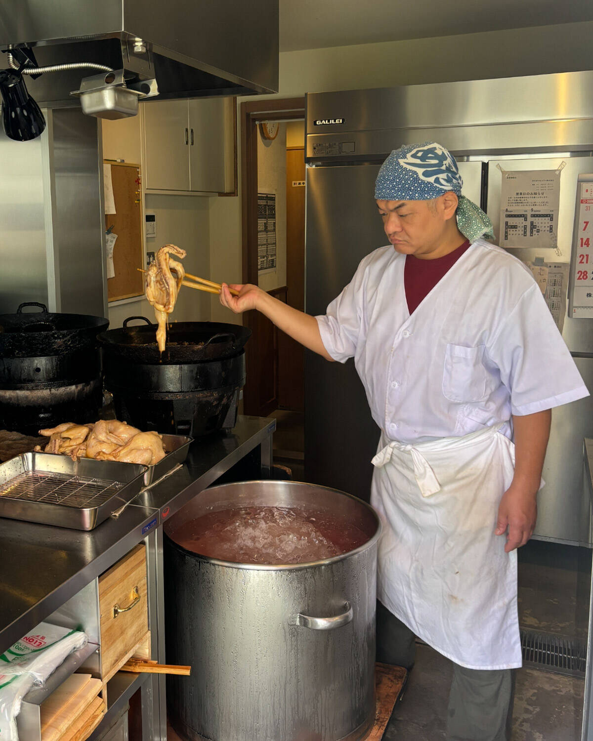 【葛飾グルメ】京成立石の老舗鳥肉専門店『鳥房』が完全復活。骨までウマい半身丸ごと「若鳥唐揚」