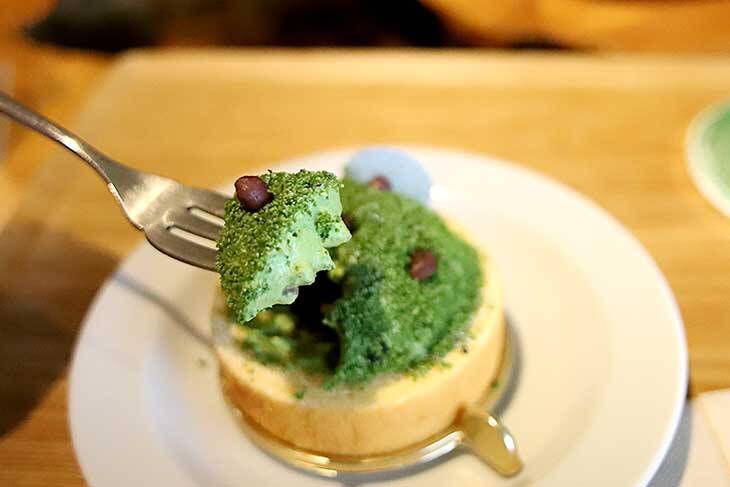 京都みやげの定番「京ばあむ」。工場見学からカフェまで楽しめる『atelier京ばあむ』が楽しすぎる！