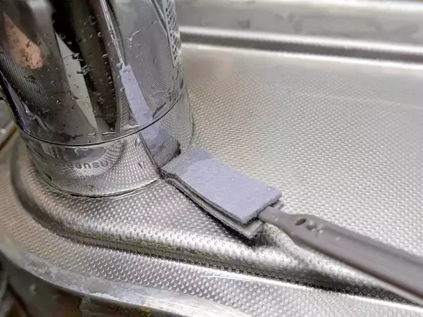 「【3COINS】年末大掃除で大活躍！ 頑固な汚れに立ち向かうキッチン掃除グッズ5選」の画像