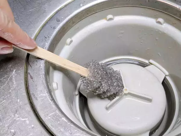 「【3COINS】年末大掃除で大活躍！ 頑固な汚れに立ち向かうキッチン掃除グッズ5選」の画像