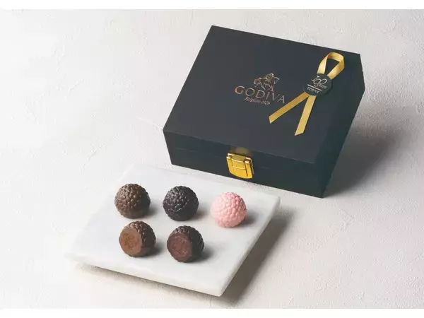 バレンタインに！ 創業100周年の『ゴディバ』世界のスターシェフ5名で彩るトリュフコレクション