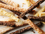 うなぎパイの春華堂が手がけるパイ専門店『coneri品川』のスティックパイがチョコ好きにはたまらないおいしさ